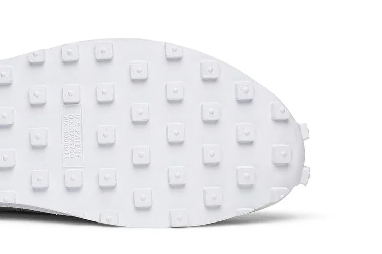 Кроссовки sacai x Nike LDWaffle 'White Nylon'