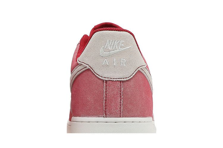 Кроссовки Nike Air Force 1 '07 LV8 'Dusty Red'