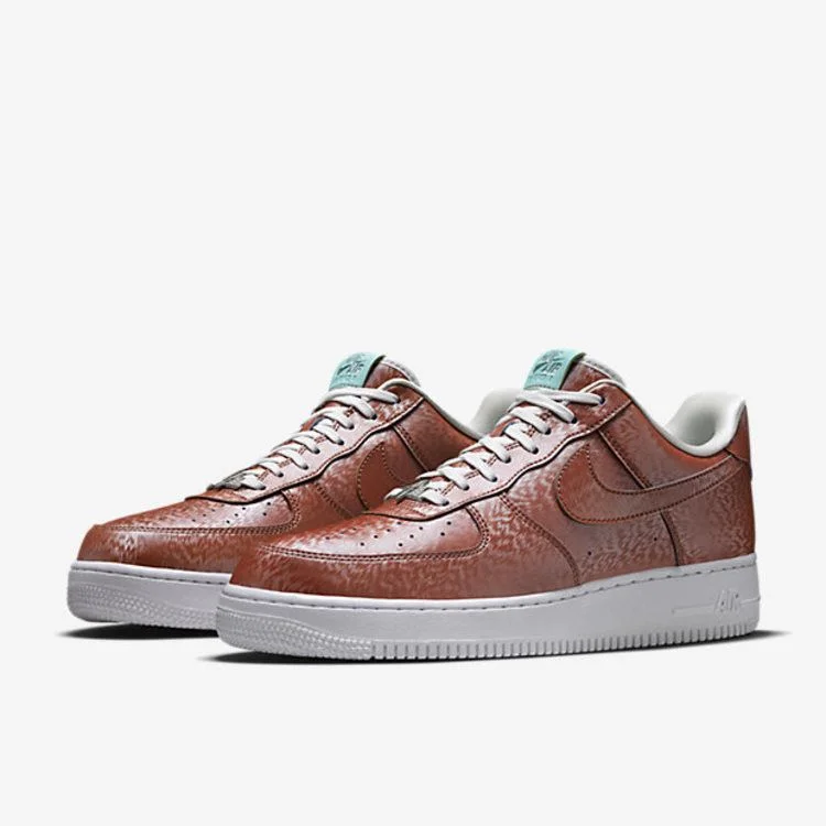 Krossovki-Nike-Air-Force-1-Low-Lady-Liberty-2