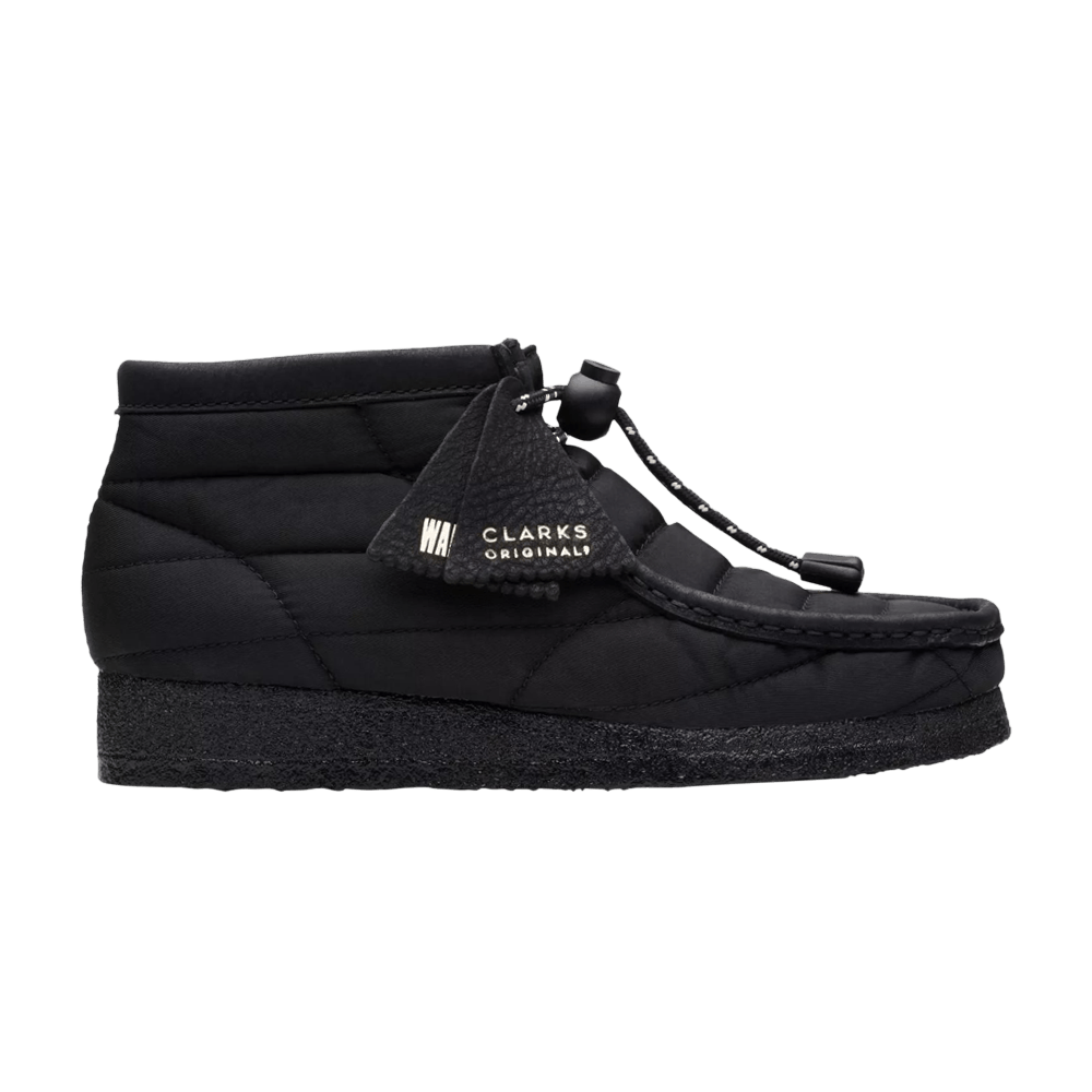 Clarks Wmns Wallabee Boot 'Black Quilted'