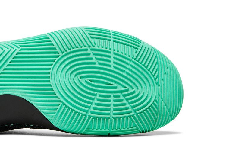 Кроссовки Nike Kyrie 2 'Green Glow'