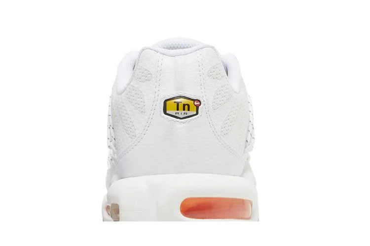 Кроссовки Nike Air Max Plus Utility 'White Safety Orange'