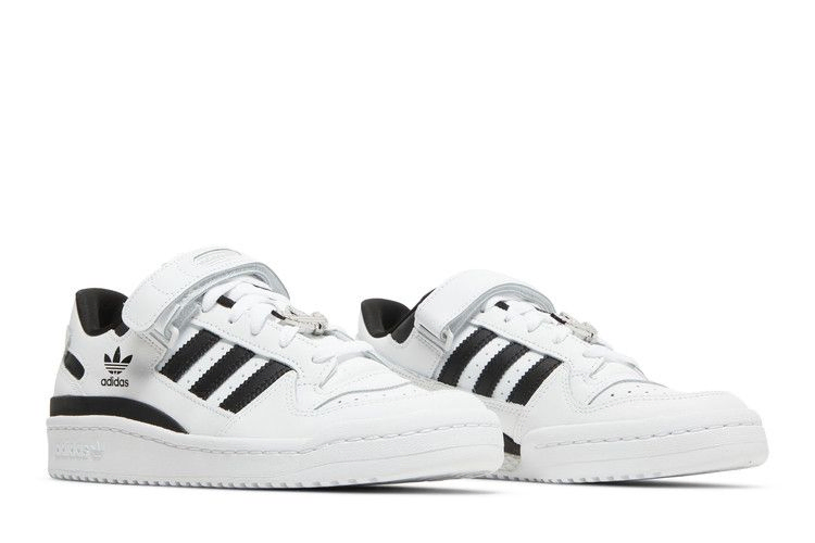 wmns-forum-low-white-black-gy0751_07