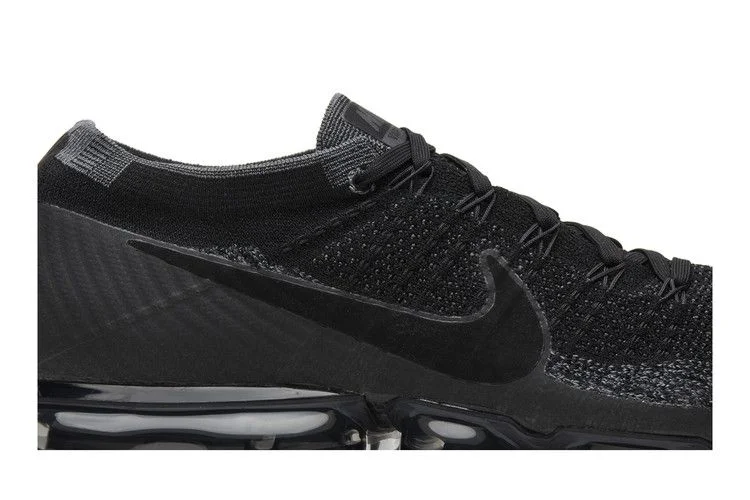 Кроссовки Nike Air VaporMax 'Triple Black'