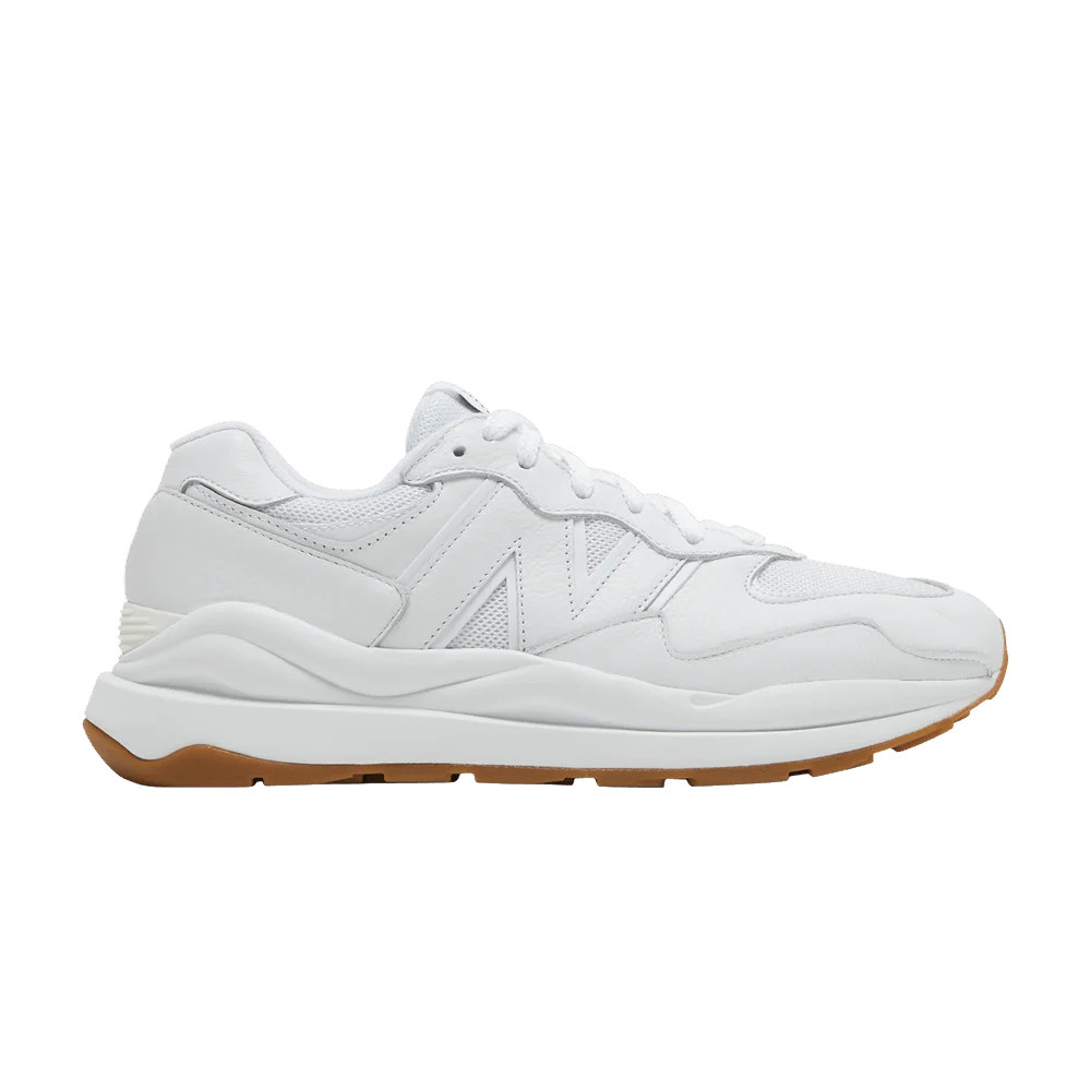 Krossovki-New-Balance-5740-White-Gum