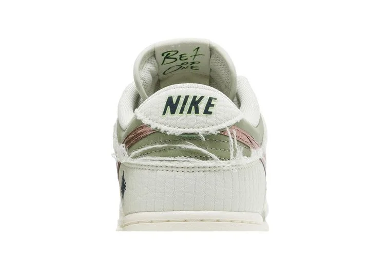 Krossovki-Kyler-Murray-x-Nike-Dunk-Low-Be-1-of-One-6