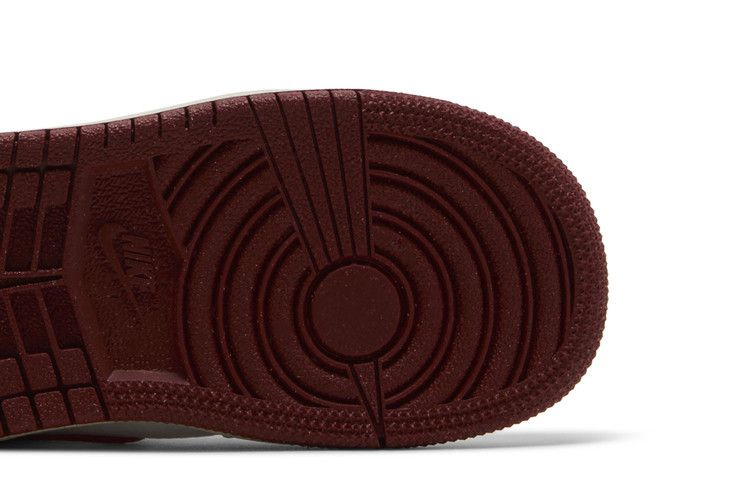 Кроссовки Air Jordan 1 Mid SE TD 'White Dune Red'