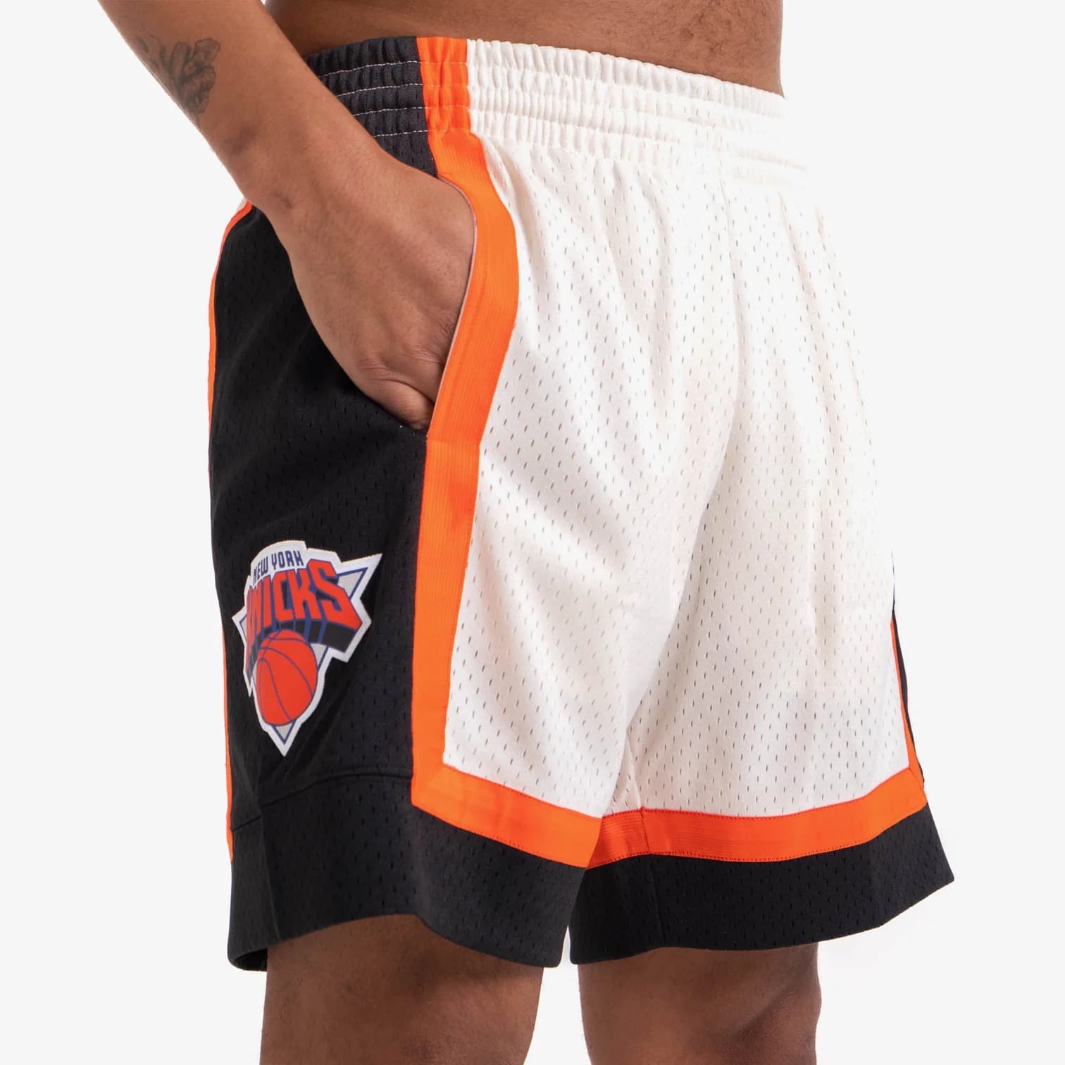 Спортивные шорты Mitchell & Ness New York Knicks Hardwood Classics Throwback Off White Swingman NBA Shorts