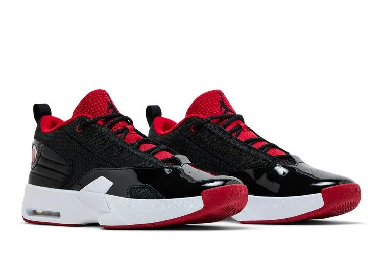 Krossovki-Air-Jordan-Max-Aura-6-Bred-7