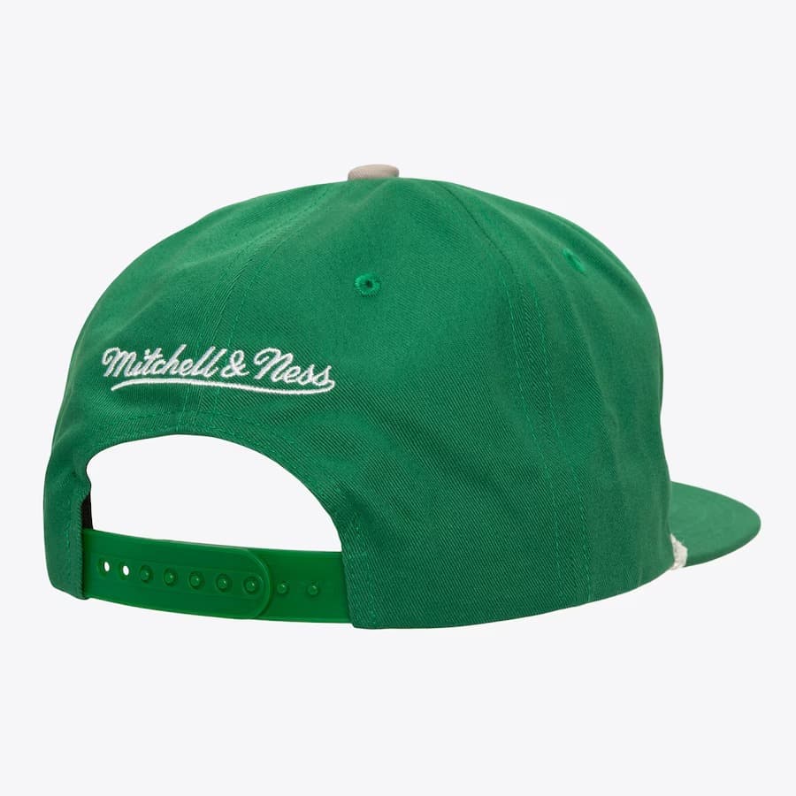 Бейсболка Mitchell & Ness Midnight Green Philadelphia Eagles Radiant Lines Deadstock Snapback Hat