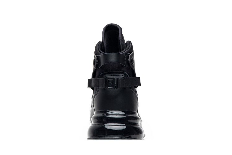 Кроссовки Nike Air Max 720 Saturn 'Triple Black'