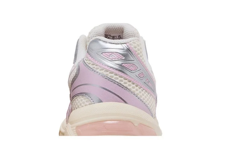 Кроссовки ASICS Wmns Gel 1130 'Cream Barely Rose'