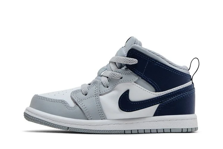 Krossovki-Air-Jordan-1-Mid-TD-Wolf-Grey-Midnight-Navy-2