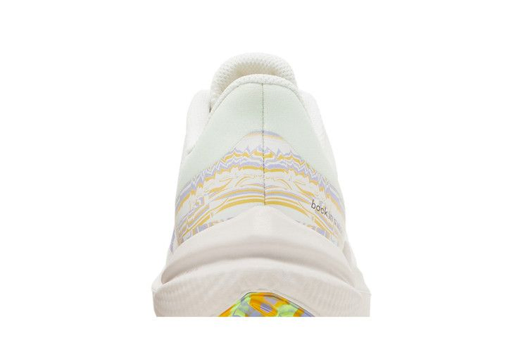 wmns-air-winflo-9-premium-back-in-a-wink-dr8802-100_06