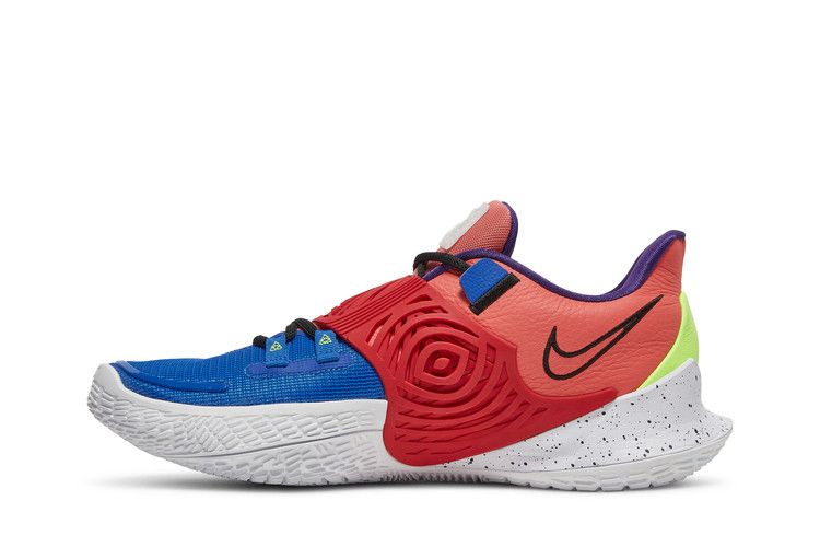 kyrie-low-3-ny-vs-ny-cj1286-800_02
