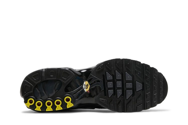air-max-plus-triple-black-db0682-001_03