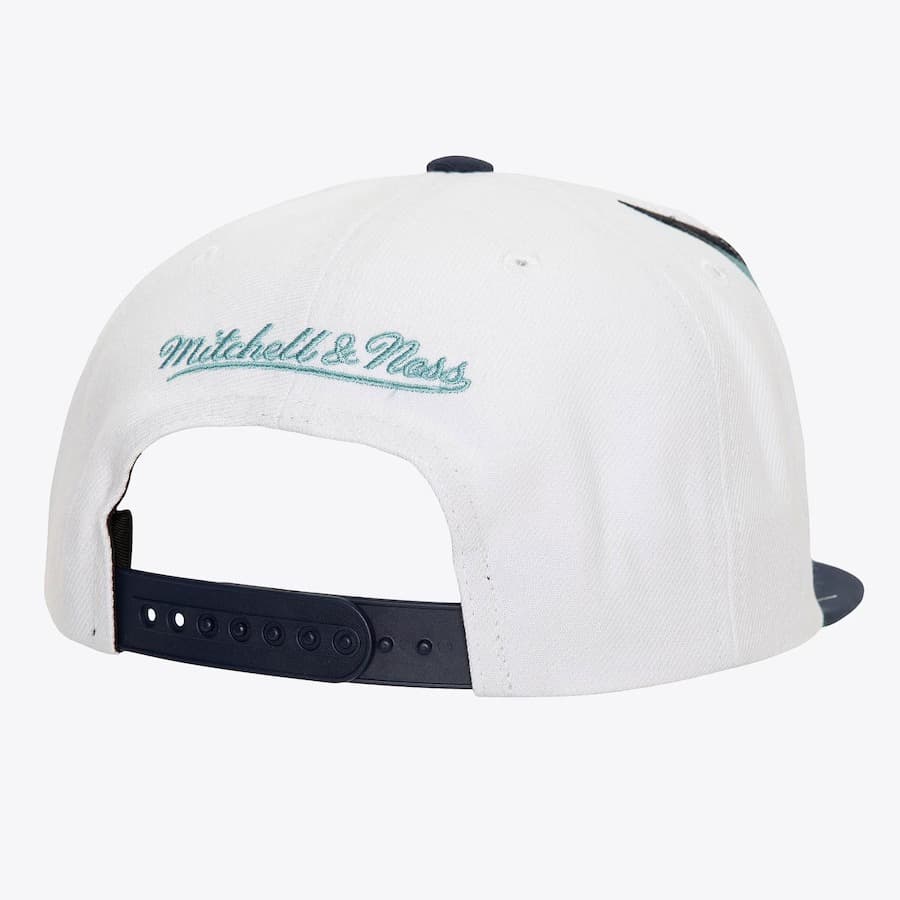 Бейсболка Mitchell & Ness White Seattle Kraken Waverunner Snapback Hat