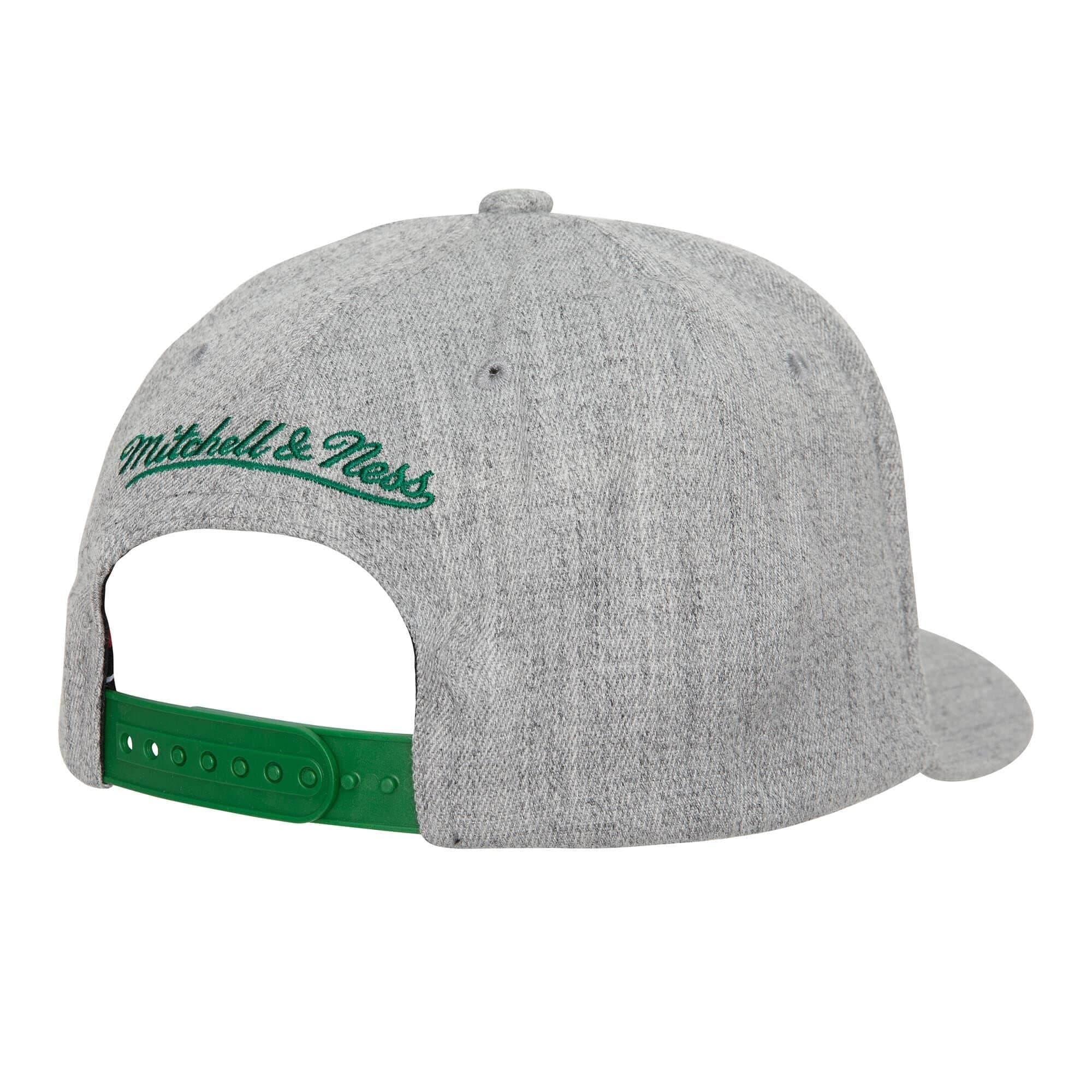 Mitchell-Ness-Team-Heather-2.0-Stretch-Snapback-Boston-Celtics-Hat-1