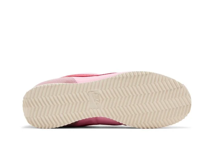 Кроссовки Nike Wmns Cortez TXT 'Soft Pink Fire Red'