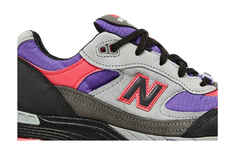 palace-x-wmns-991-made-in-england-black-ultra-violet-w991ple_01