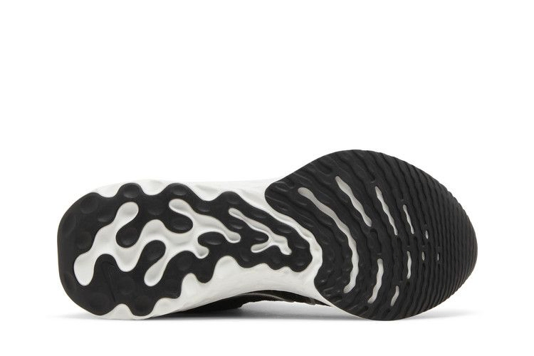 wmns-react-infinity-run-flyknit-3-black-metallic-copper-dd3024-009_03