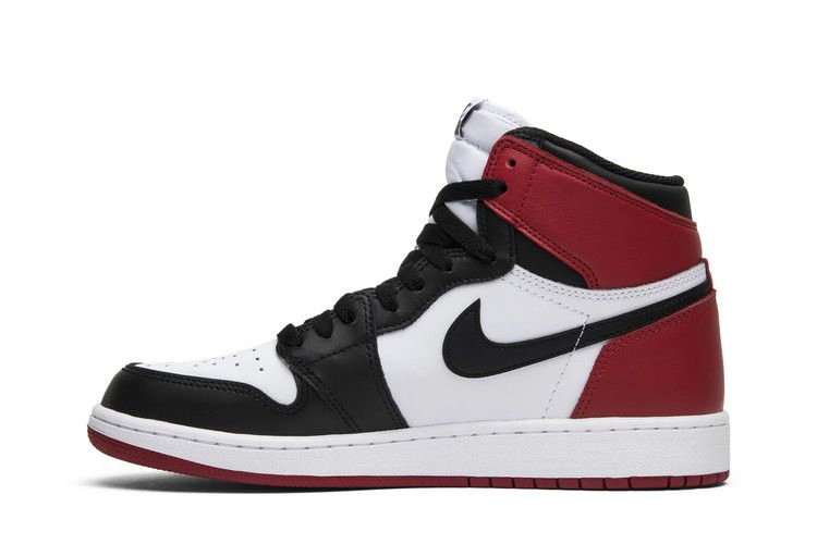 air-jordan-1-retro-bg-black-toe-2016-575441-125_02