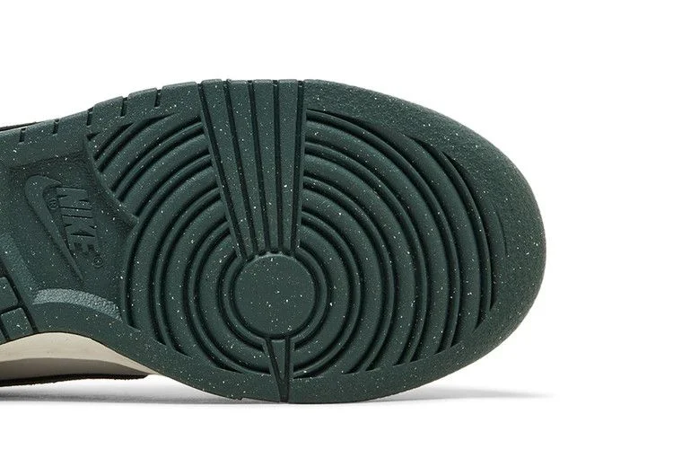 Krossovki-Nike-Wmns-Dunk-Low-Next-Nature-Vintage-Green-4