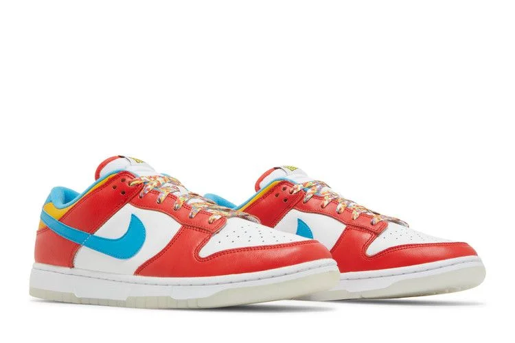 Krossovki-LeBron-James-x-Fruity-Pebbles-x-Nike-Dunk-Low-7