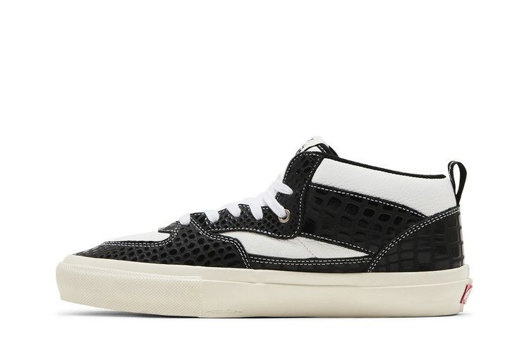 Кроссовки Vans Carpet Company x Skate Half Cab 'Black Dragon Leather'