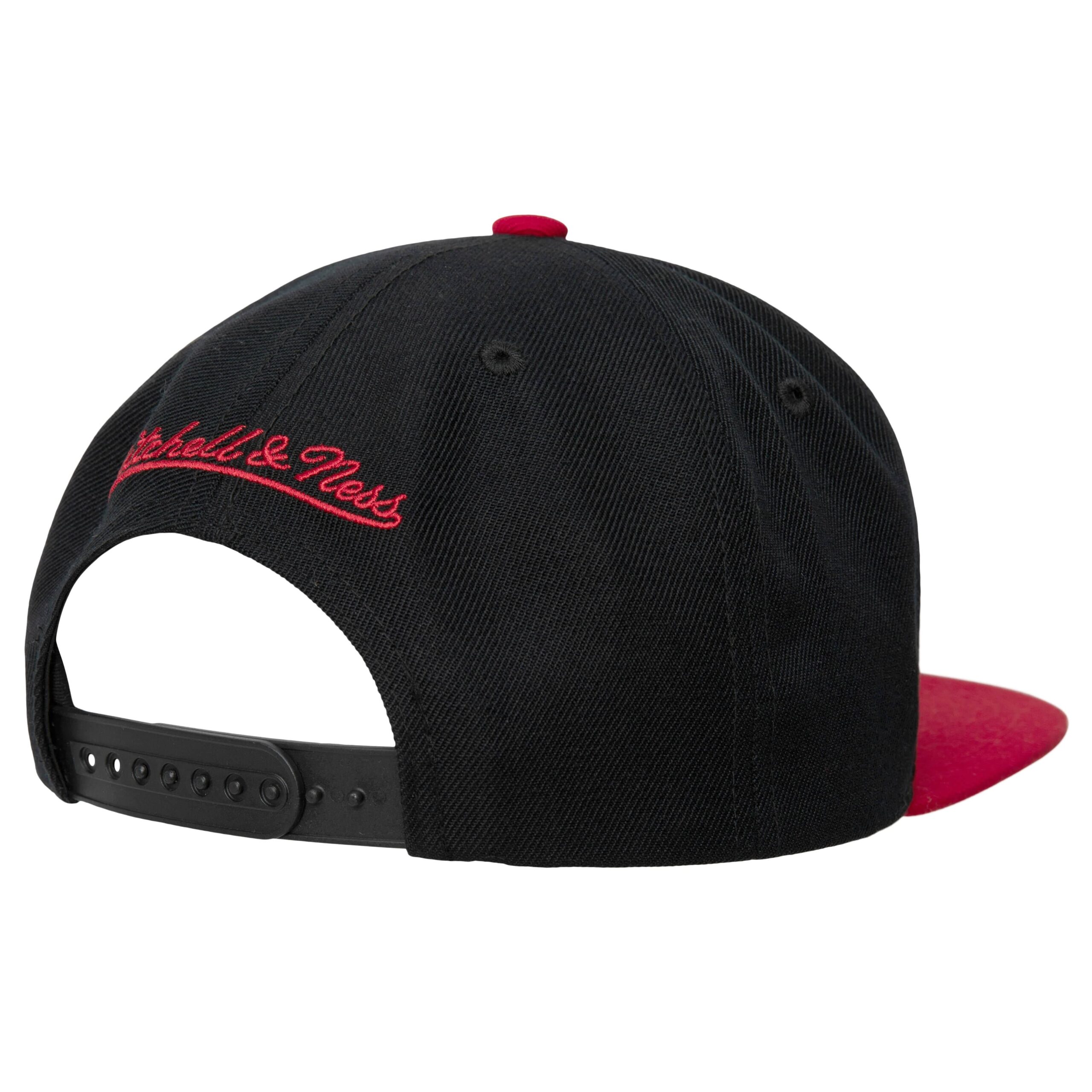 Mitchell-Ness-Team-2-Tone-2.0-Snapback-HWC-Philadelphia-76ers-1-scaled