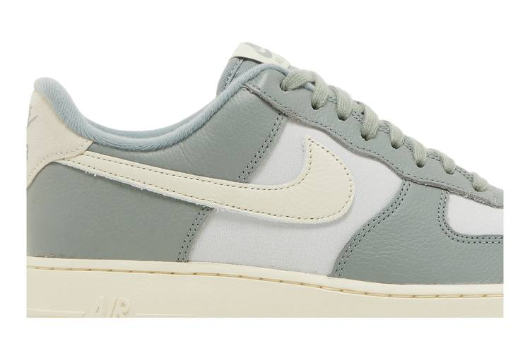 Кроссовки Nike Air Force 1 Low '07 LX 'Mica Green'