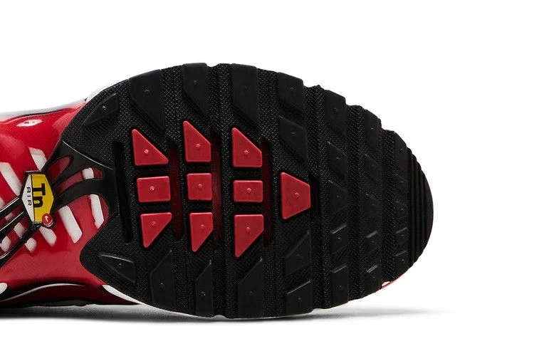 Krossovki-Nike-Wmns-Air-Max-Plus-University-Red-Black-4
