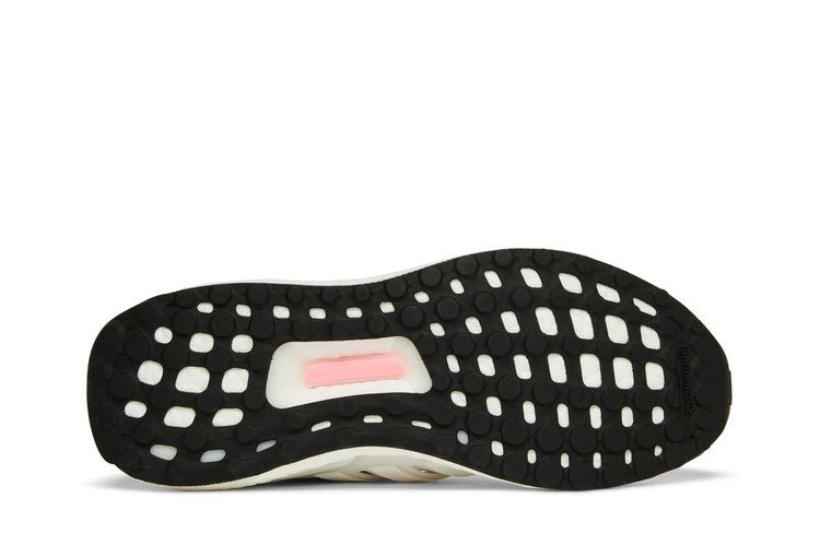 wmns-ultraboost-dna-5-0-triple-white-gv8747_03