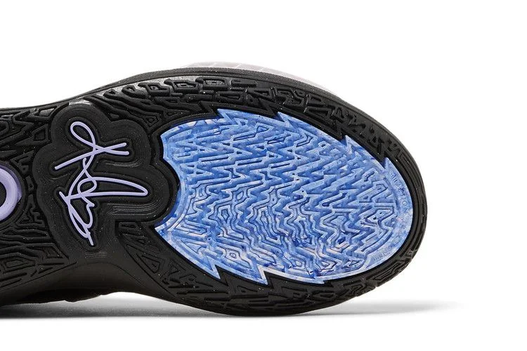 Кроссовки Nike Kyrie Infinity GS 'Black Metallic Silver'