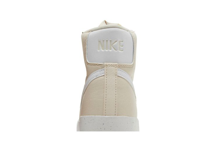 Кроссовки Nike Wmns Blazer Mid '77 Next Nature 'Light Orewood Brown'