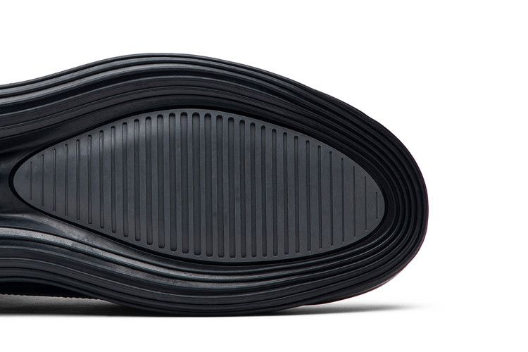 Кроссовки Nike Air Max 720 Saturn 'Triple Black'
