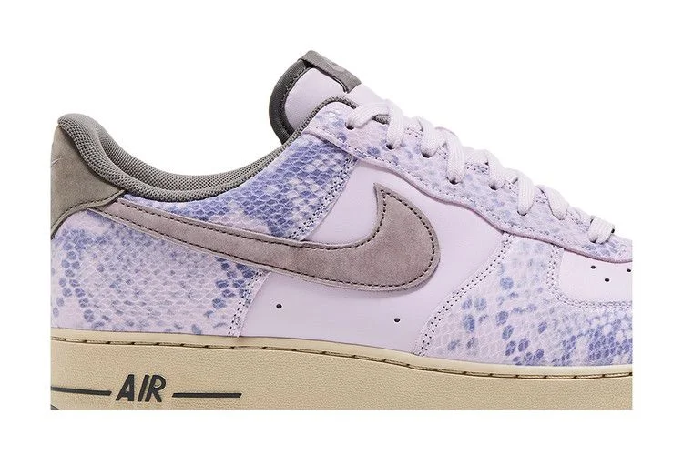 Кроссовки Nike Air Force 1 '07 LV8 'Snakeskin Pack - Doll'