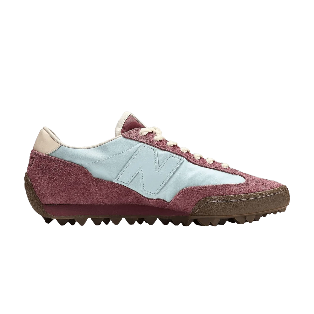 Krossovki-BASKETCASE-x-New-Balance-Gator-Run-Washed-Burgundy