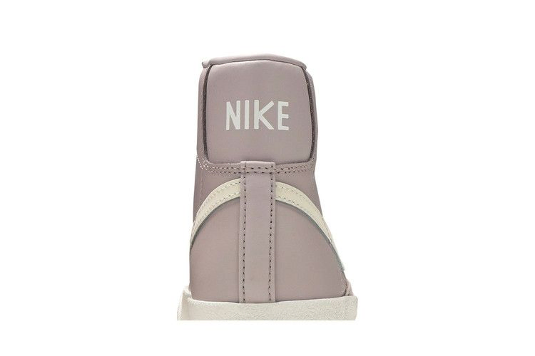 Кроссовки Nike Wmns Blazer Mid '77 'Mauve'