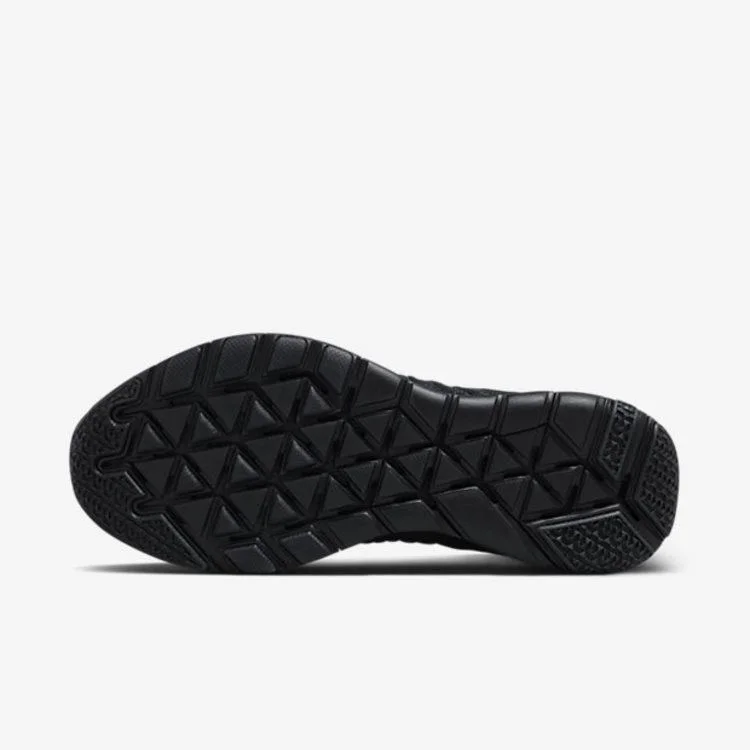Krossovki-Riccardo-Tisci-x-NikeLab-Free-Train-Force-Flyknit-Black-4