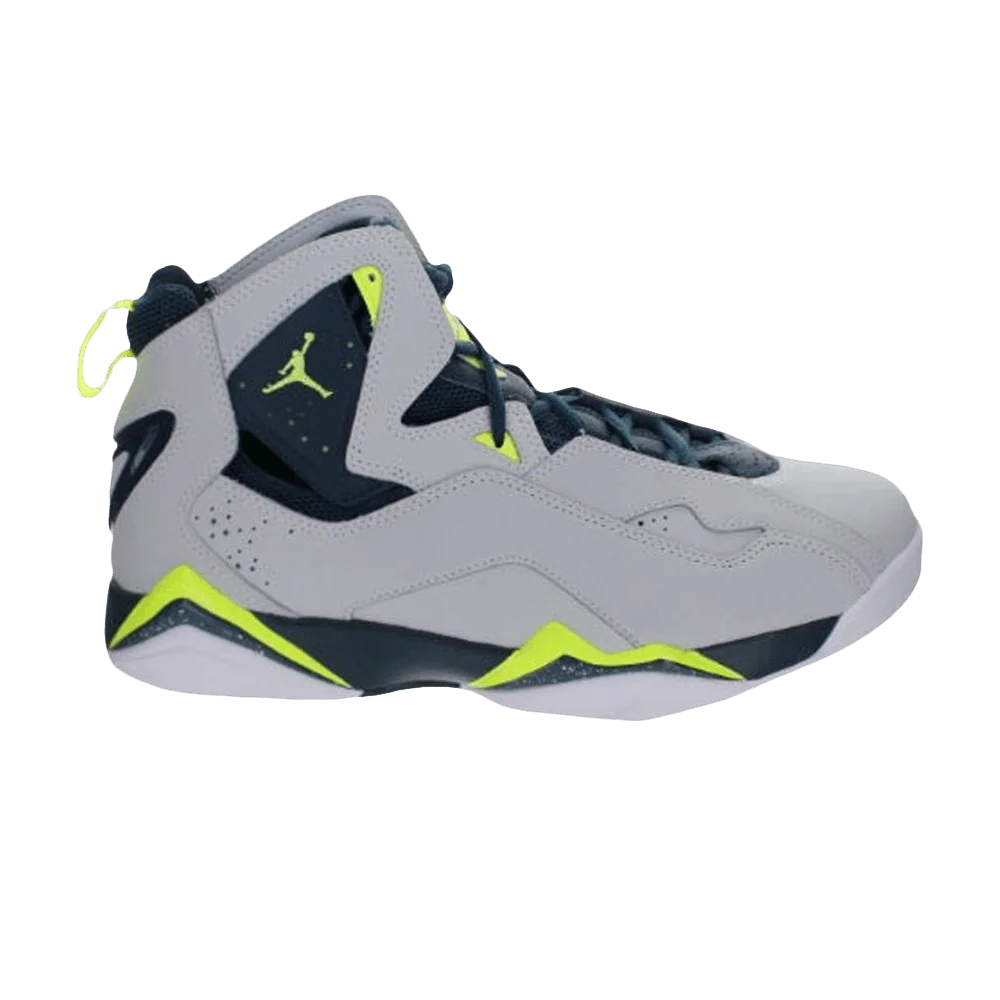 Krossovki-Air-Jordan-True-Flight-Pure-Platinum-Volt