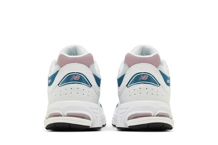 Кроссовки New Balance 2002R Big Kid 'Quartz Grey Ice Wine'