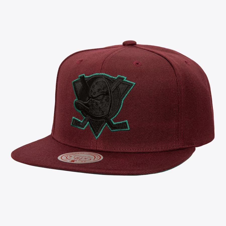 Бейсболка Mitchell & Ness Purple Anaheim Ducks Vintage Hockey Logo Eclipse OG Snapback Hat