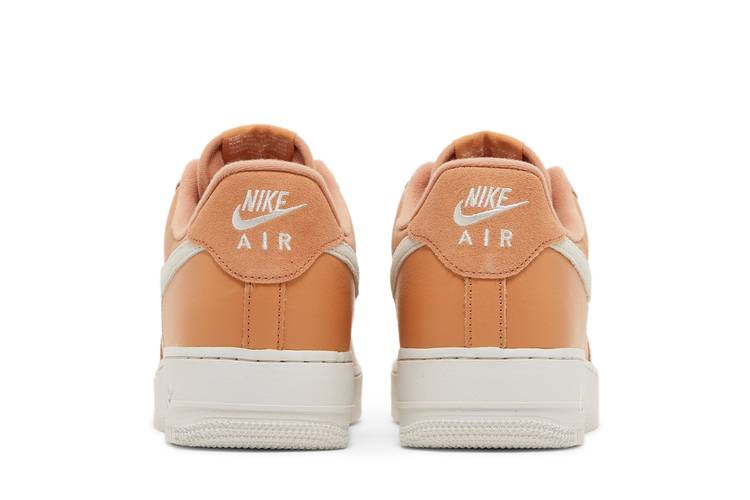 air-force-1-07-amber-brown-dv7186-200_05