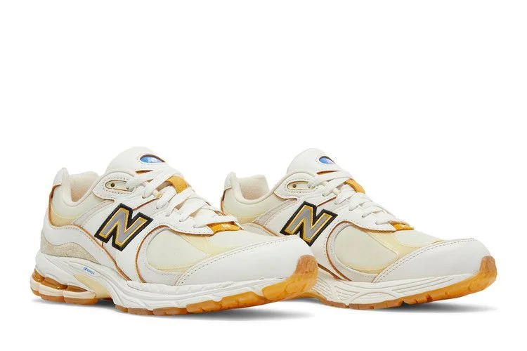 Krossovki-Mens-Joe-Freshgoods-x-New-Balance-2002R-Conversations-Amongst-Us-7