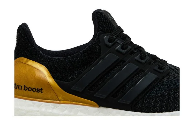 Krossovki-Adidas-UltraBoost-2.0-UCLA-Bruins-1