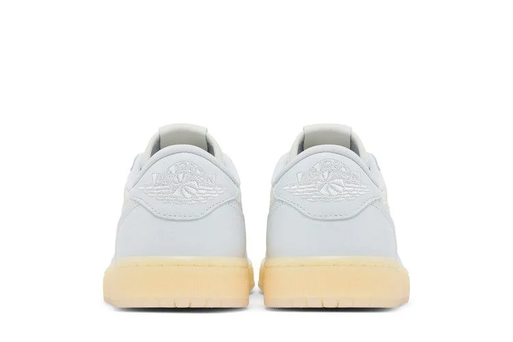 air-jordan-1-retro-low-og-rabbit-floral-swoosh-if4391-100_6