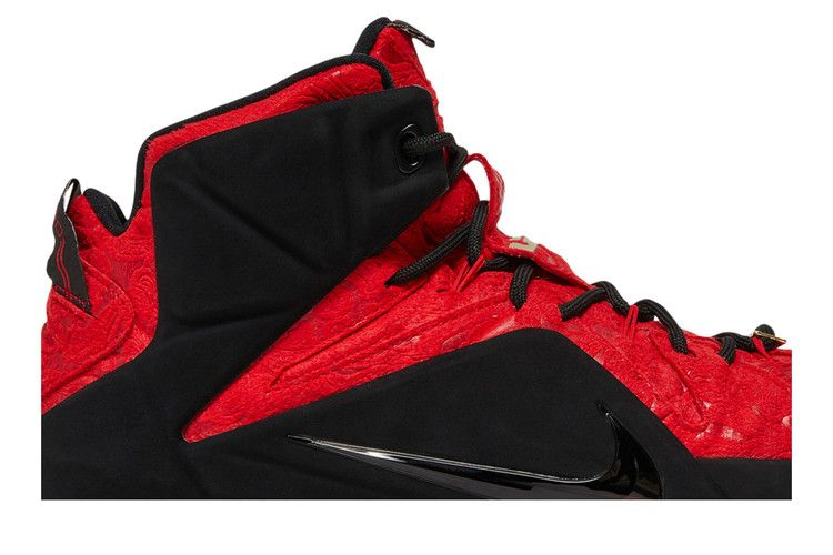 lebron-12-ext-red-paisley-748861-600_01