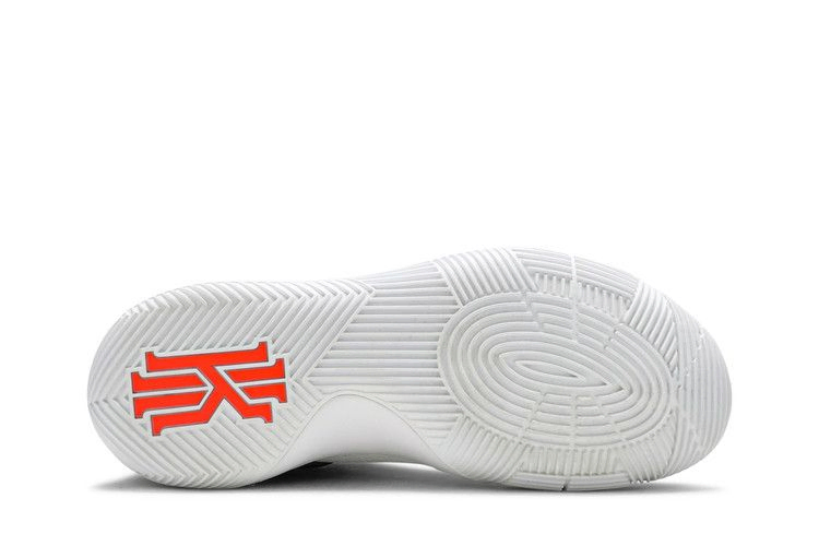kyrie-2-crossover-838639-990_03