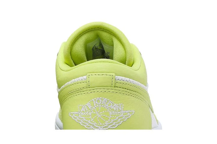 Кроссовки Wmns Air Jordan 1 Low 'Limelight'